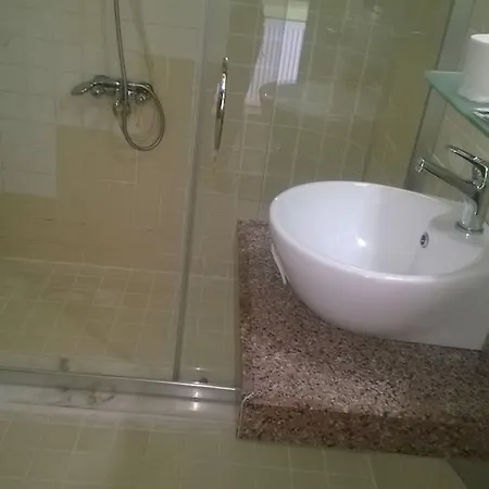 Helin Hotel